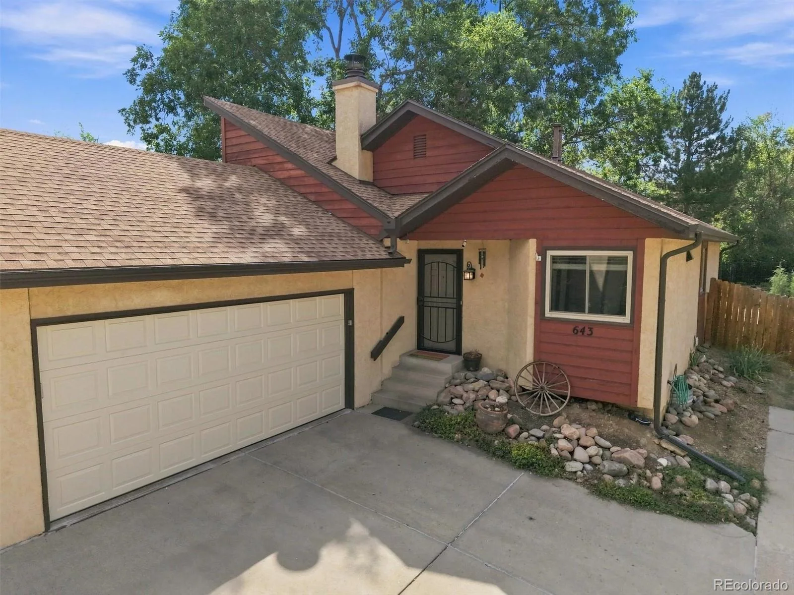 643 Brentwood Street Lakewood CO 80214 | MLS #REC6421972 08292026164733 1600 47