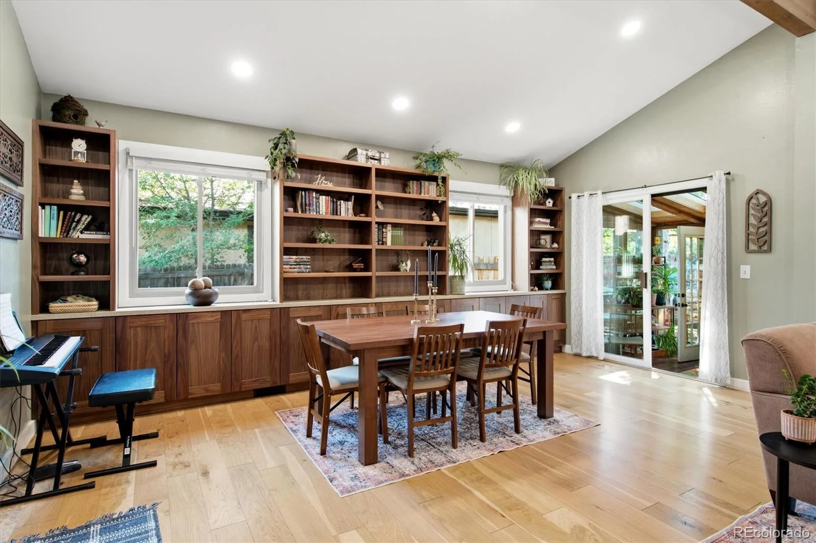 643 Brentwood Street Lakewood CO 80214 | MLS #REC6421972 08292026164733 1600 5