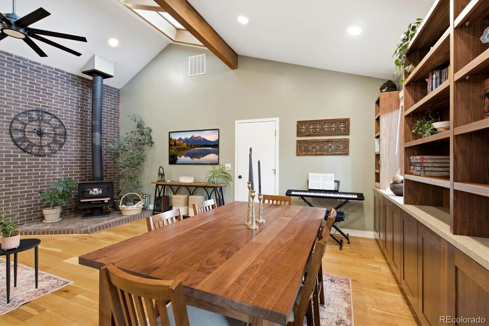 643 Brentwood Street Lakewood CO 80214 | MLS #REC6421972 08292026164733 1600 6