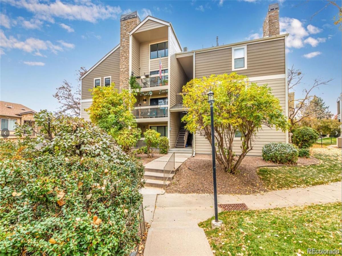 4896 S Dudley Street #9-4 Littleton CO 80123 | MLS #REC6422610 MLS #REC6422610 image #0