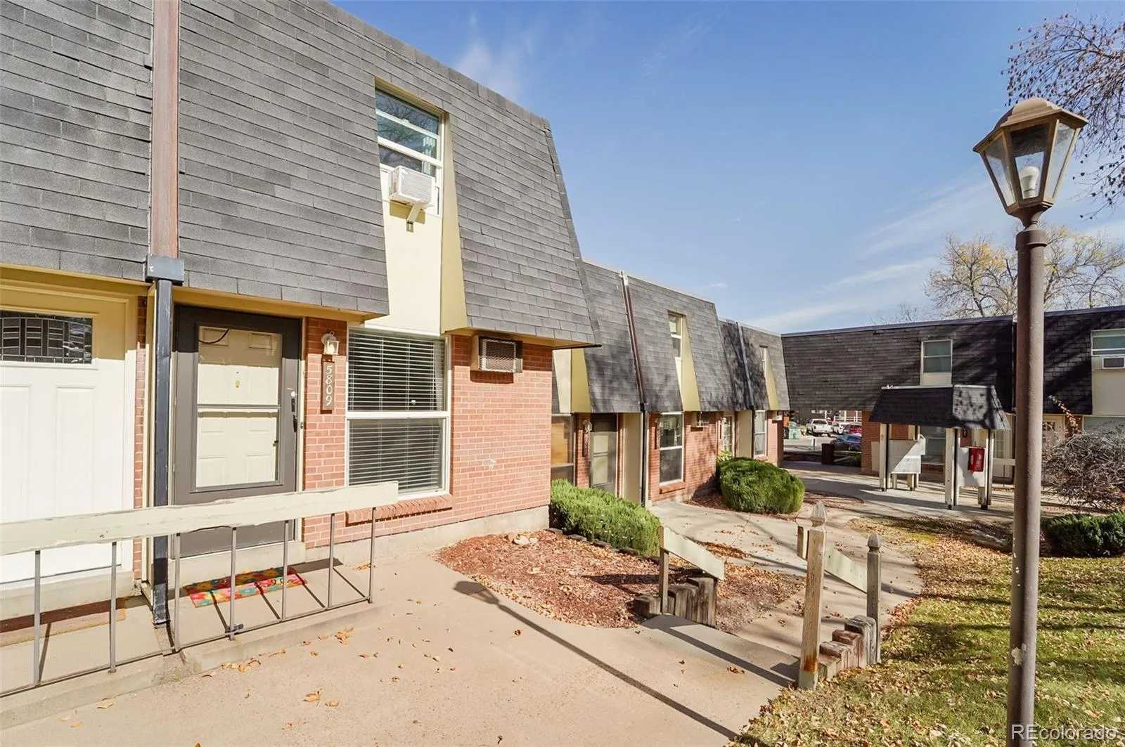 5809 S Pearl Street Centennial CO 80121 | MLS #REC6425004 04132026181032 1600 32