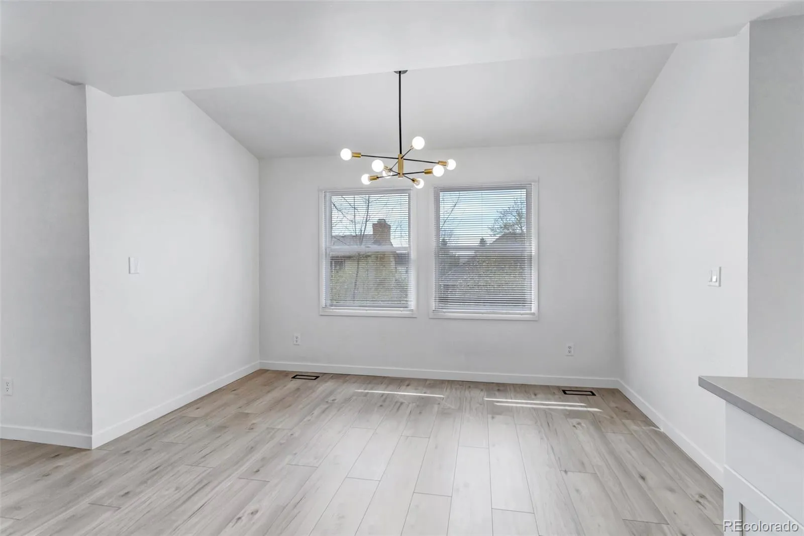 16859 E Prentice Circle Centennial CO 80015 MLS #REC6425855 05182026180405 1600 18