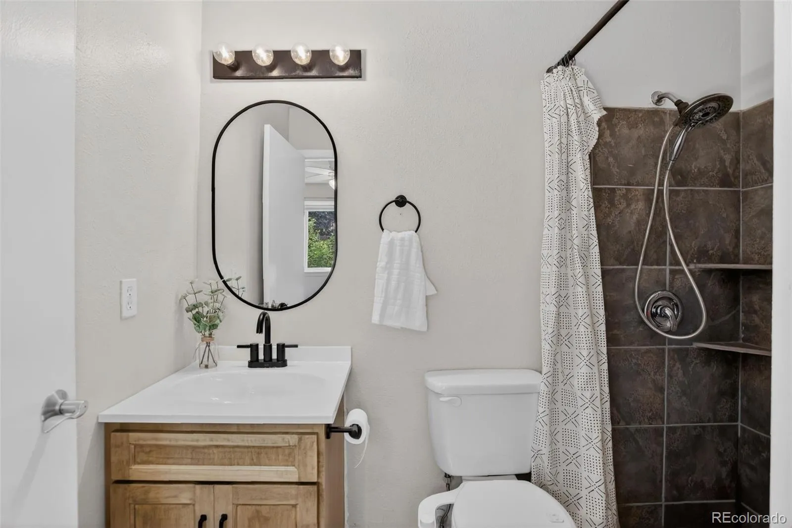 4598 S Hannibal Street Aurora CO 80015 MLS #REC6426810 05072026132750 1600 6