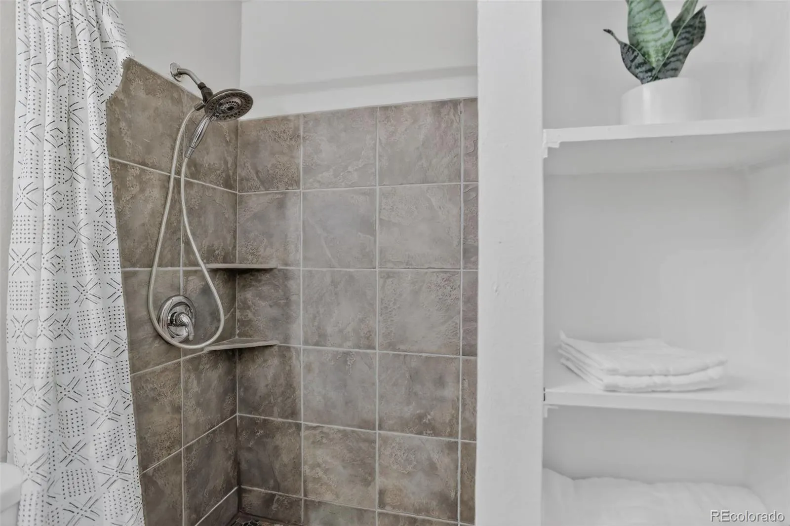 4598 S Hannibal Street Aurora CO 80015 MLS #REC6426810 05072026132750 1600 7