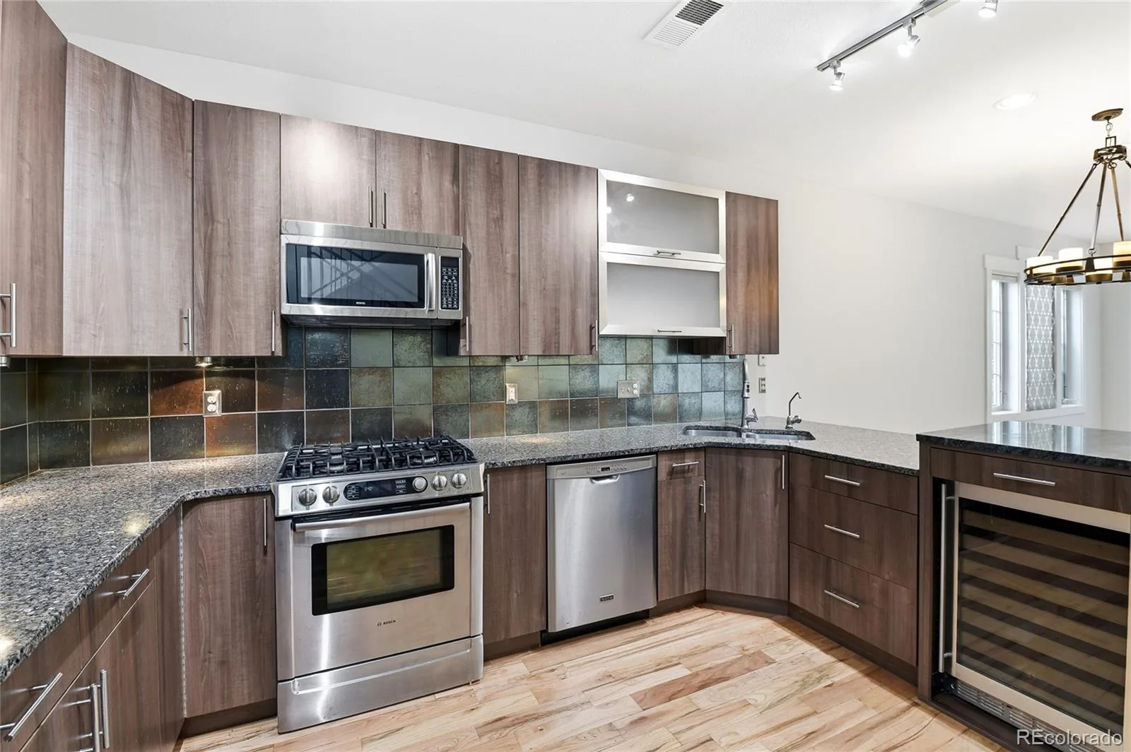 936 S Pearl Street #101 Denver CO 80209 | MLS #REC6426858 08112026224227 1600 12