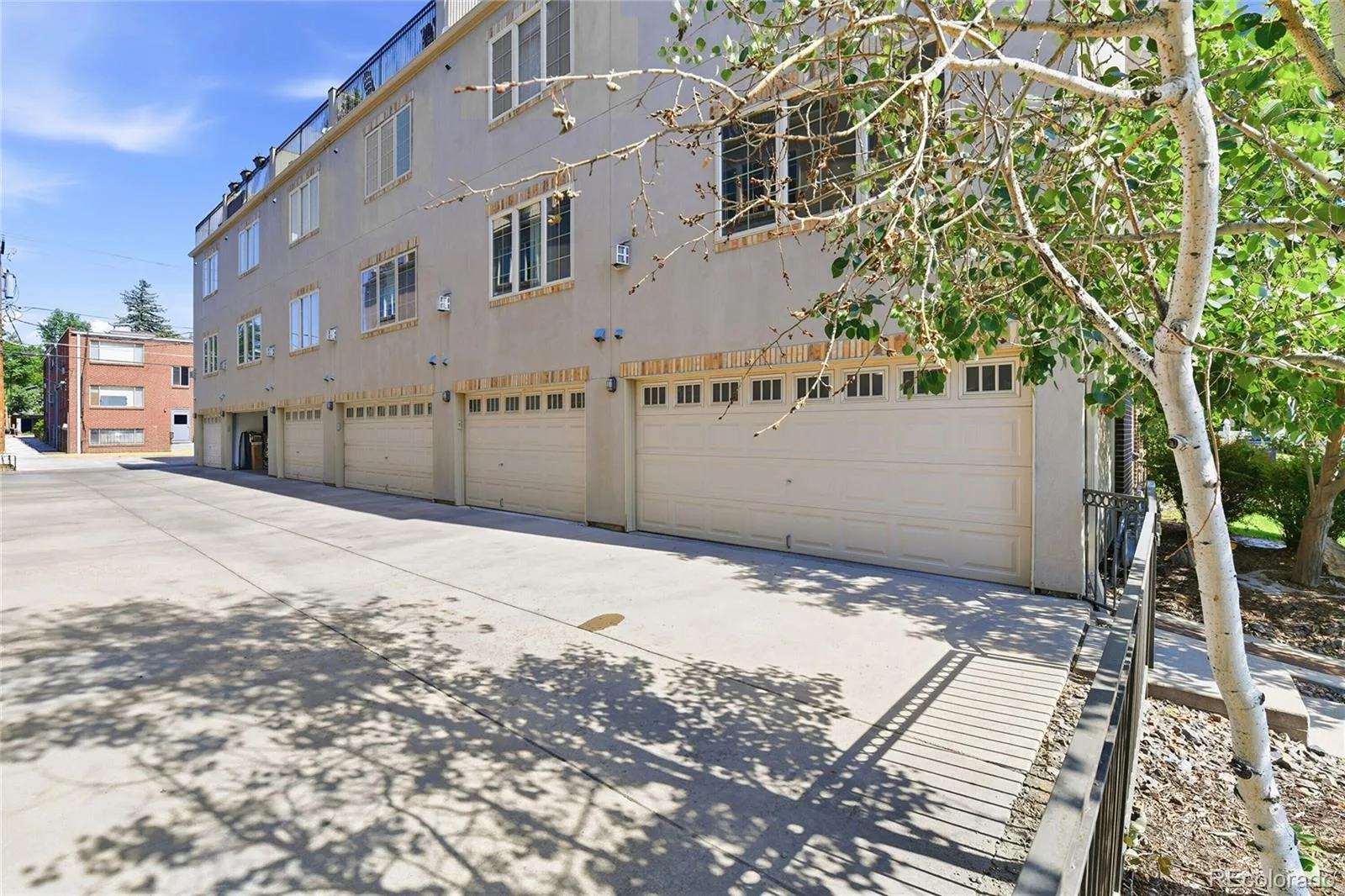 936 S Pearl Street #101 Denver CO 80209 | MLS #REC6426858 08112026224227 1600 44