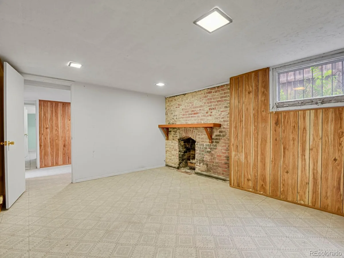 1890 Cherry Street Denver CO 80220 MLS #REC6428055 06042026142348 1200 16