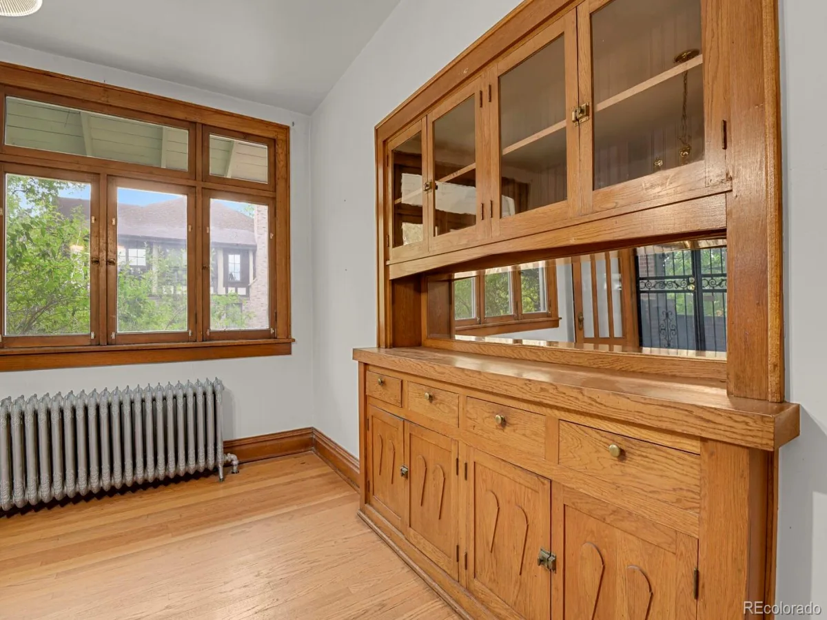 1890 Cherry Street Denver CO 80220 MLS #REC6428055 06042026142348 1200 5