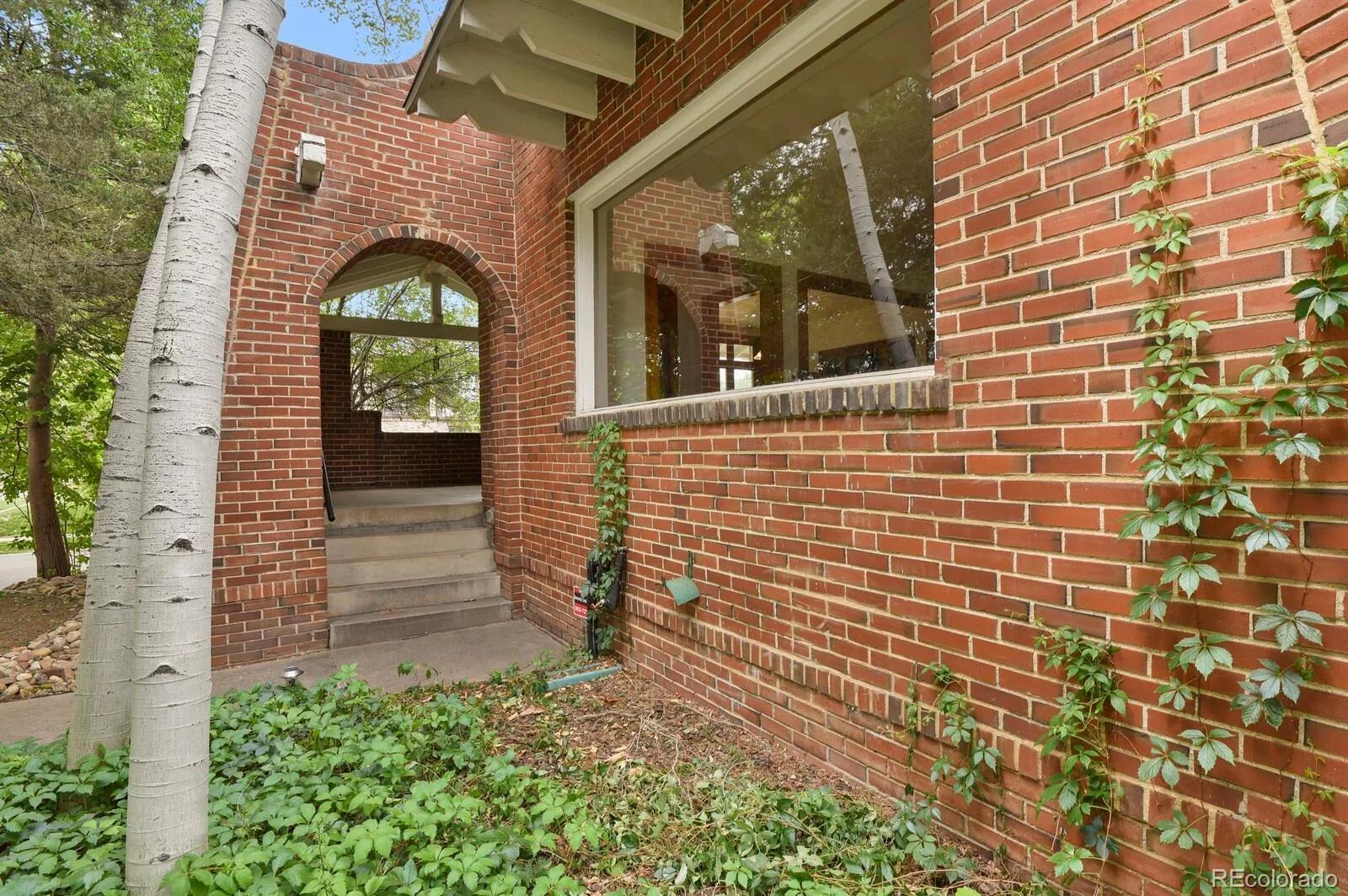 1890 Cherry Street Denver CO 80220 MLS #REC6428055 06042026142348 1600 1