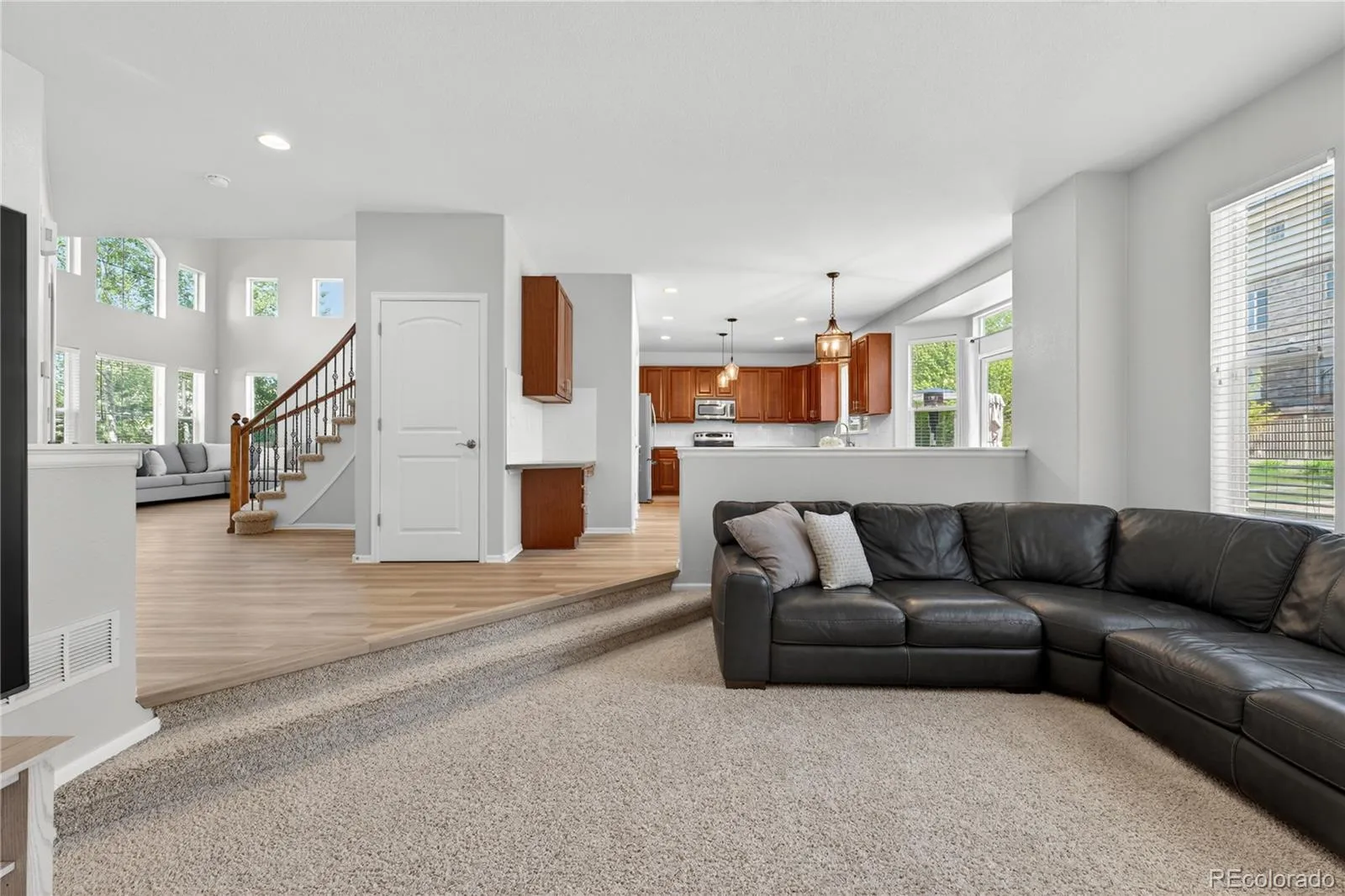 7218 S Ukraine Street Aurora CO 80016 MLS #REC6428632 05142026134532 1600 14