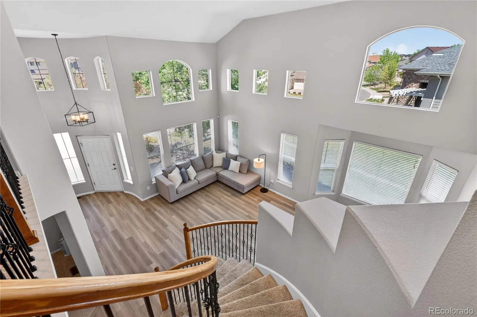 7218 S Ukraine Street Aurora CO 80016 MLS #REC6428632 05142026134532 1600 19