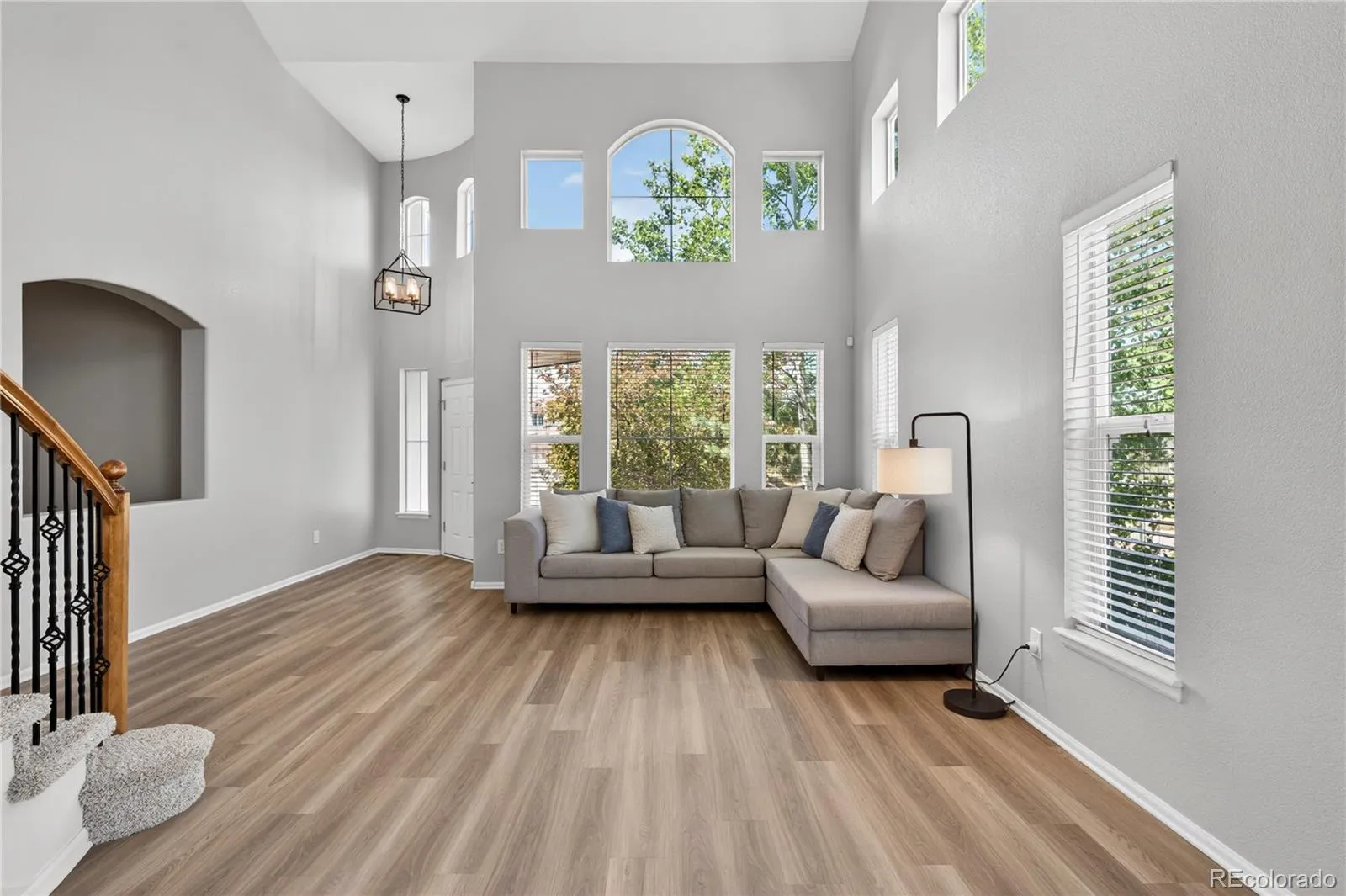 7218 S Ukraine Street Aurora CO 80016 MLS #REC6428632 05142026134532 1600 4