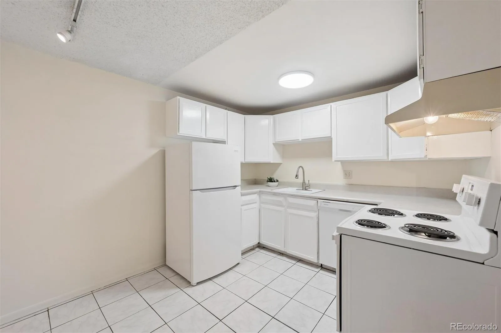1050 N Lafayette Street #108 Denver CO 80218 | MLS #REC6429738 08182026154601 1600 5