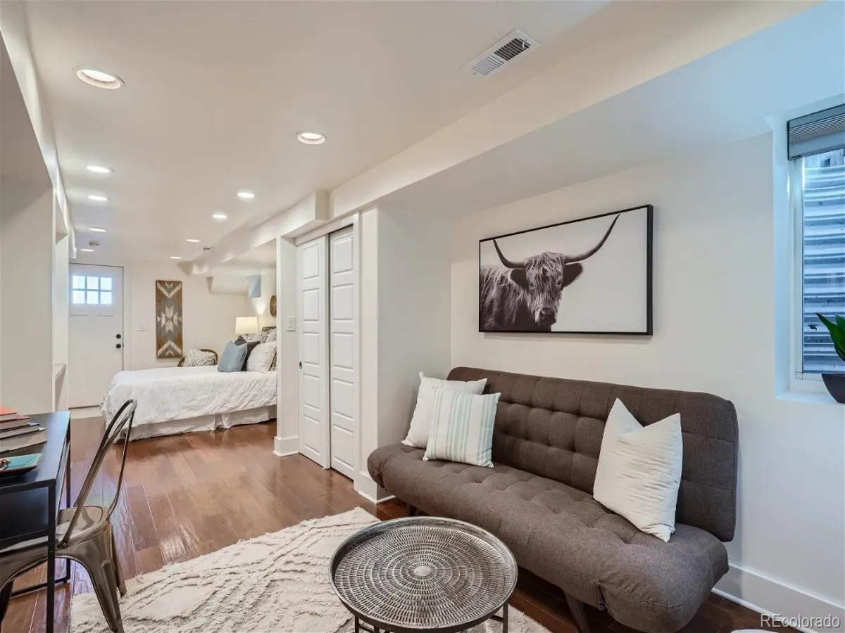 1516 Cook Street Denver CO 80206 MLS #REC6432207 04302026234107 1200 23