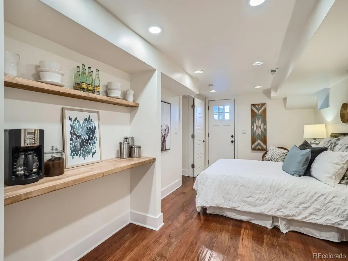 1516 Cook Street Denver CO 80206 MLS #REC6432207 06092026154131 1200 22