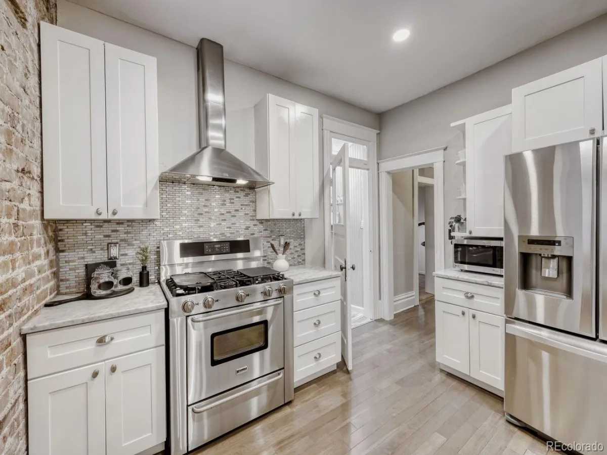 1035 S Pennsylvania Street Denver CO 80209 MLS #REC6434685 06232026202523 1200 13