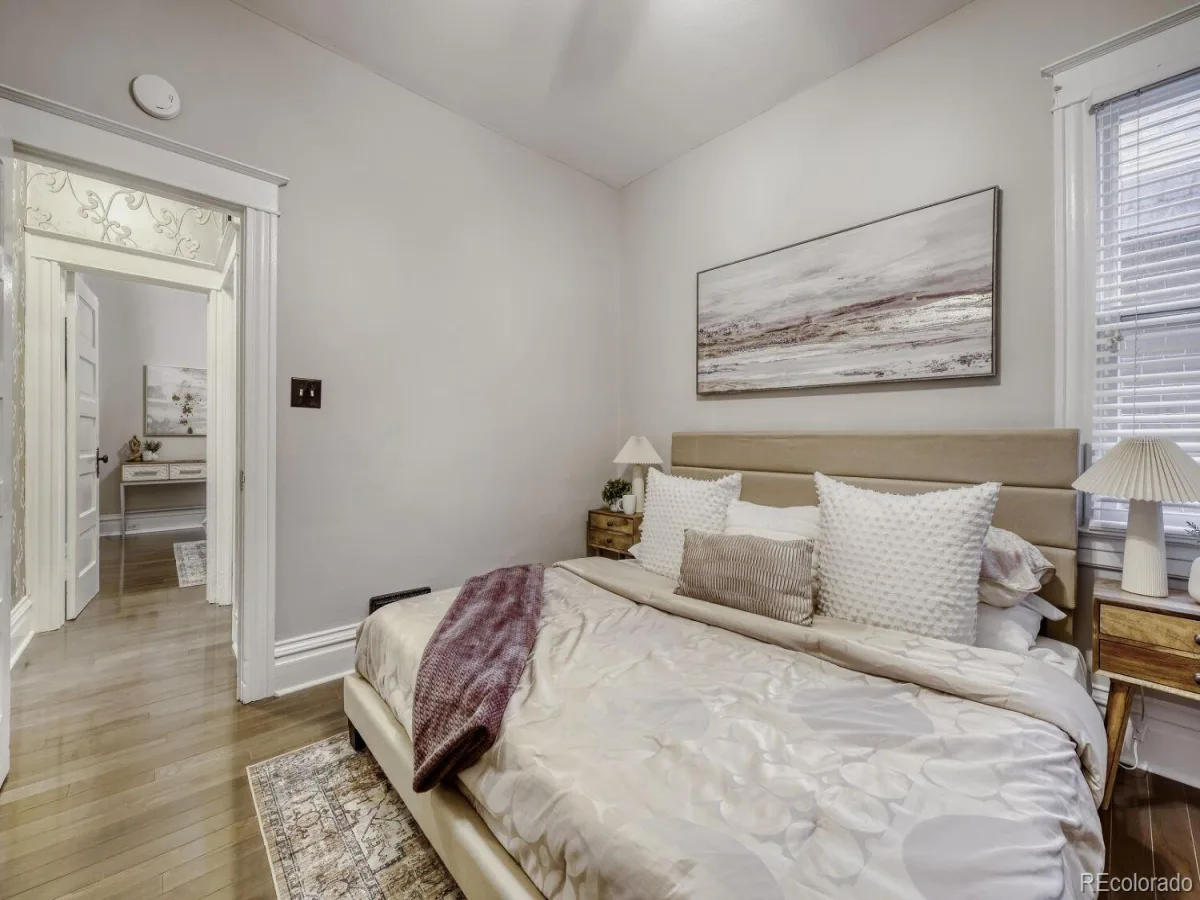1035 S Pennsylvania Street Denver CO 80209 MLS #REC6434685 06232026202523 1200 16