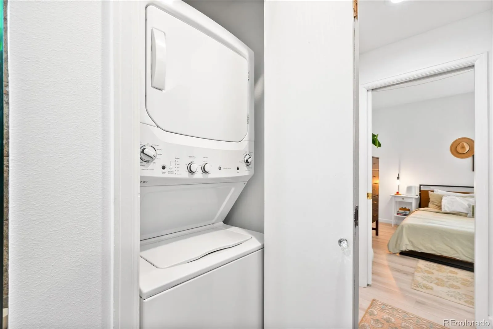 04192026013256 1600 18