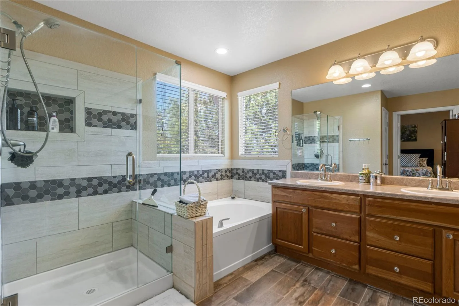 11943 Song Bird Hills Street Parker CO 80138 | MLS #REC6437271 08192026195935 1600 19