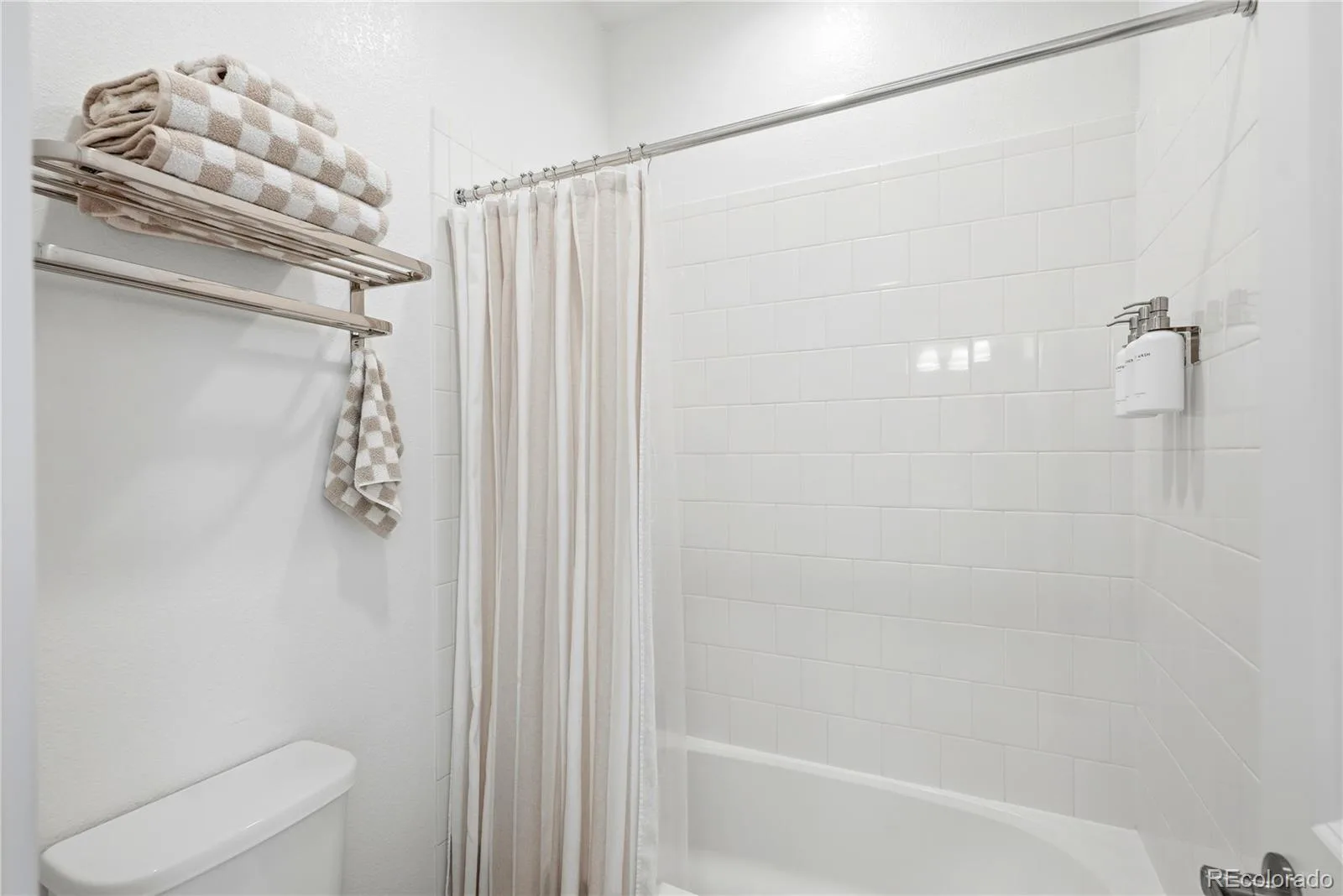 16714 Shoshone Street Broomfield CO 80023 | MLS #REC6437954 08112026150932 1600 32