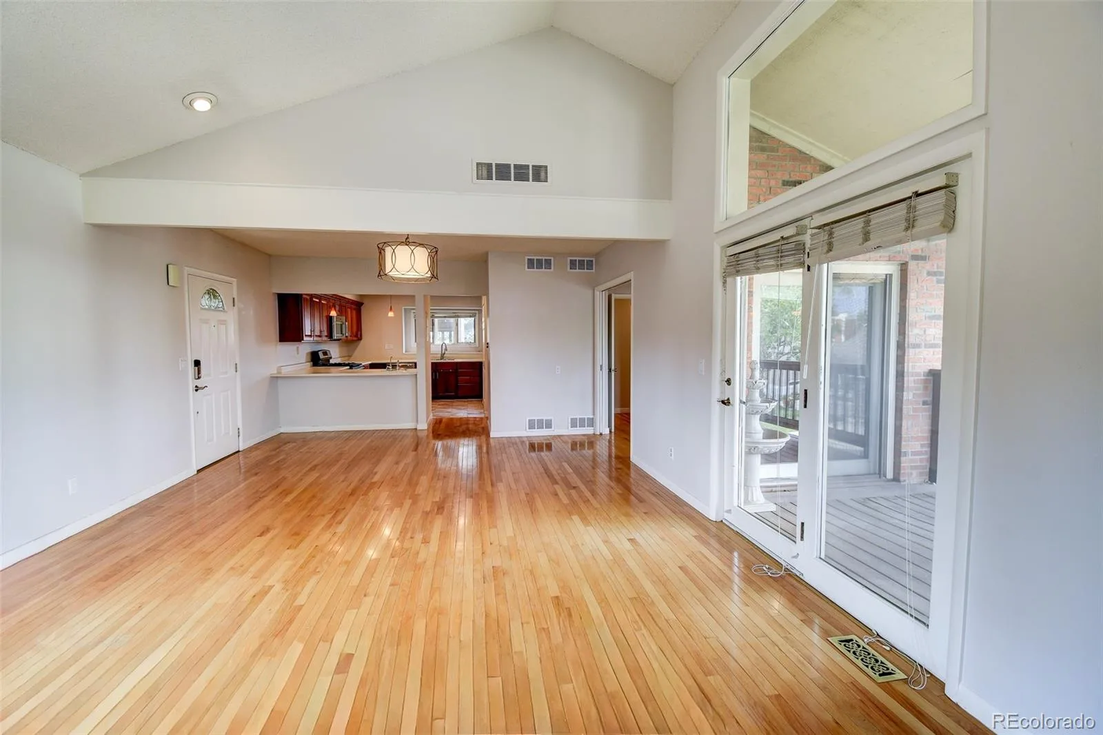 7857 S University Way Centennial CO 80122 | MLS #REC6438860 07192026133846 1600 11
