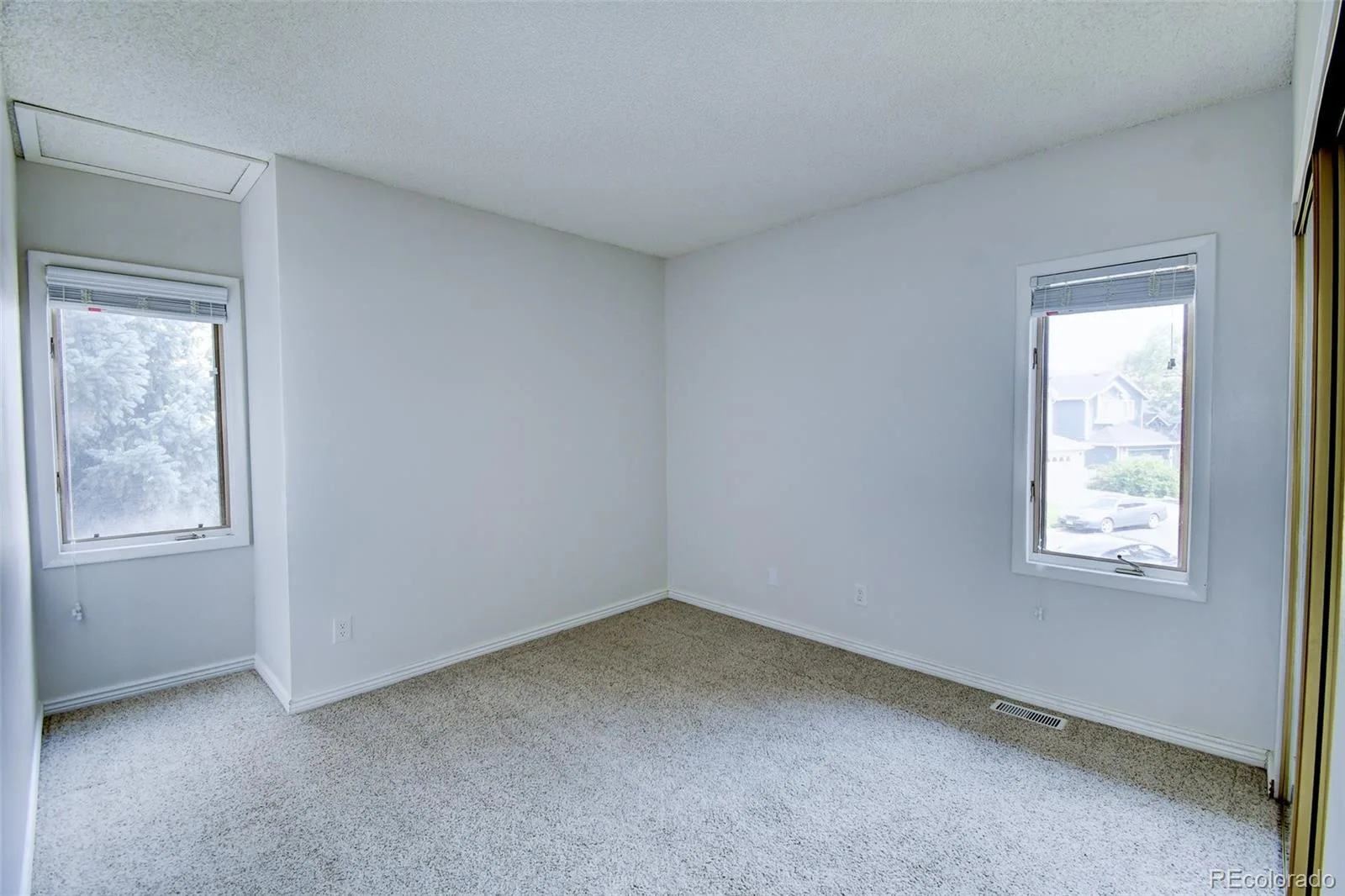 7857 S University Way Centennial CO 80122 | MLS #REC6438860 07192026133846 1600 17