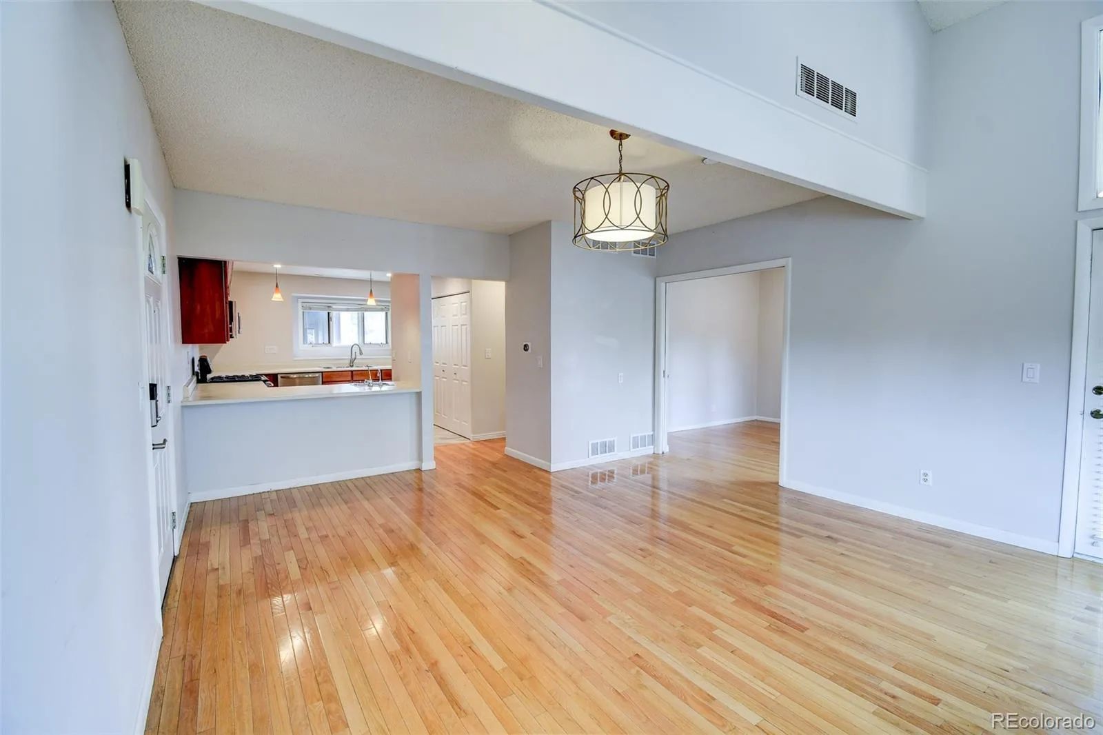 7857 S University Way Centennial CO 80122 | MLS #REC6438860 07192026133846 1600 2