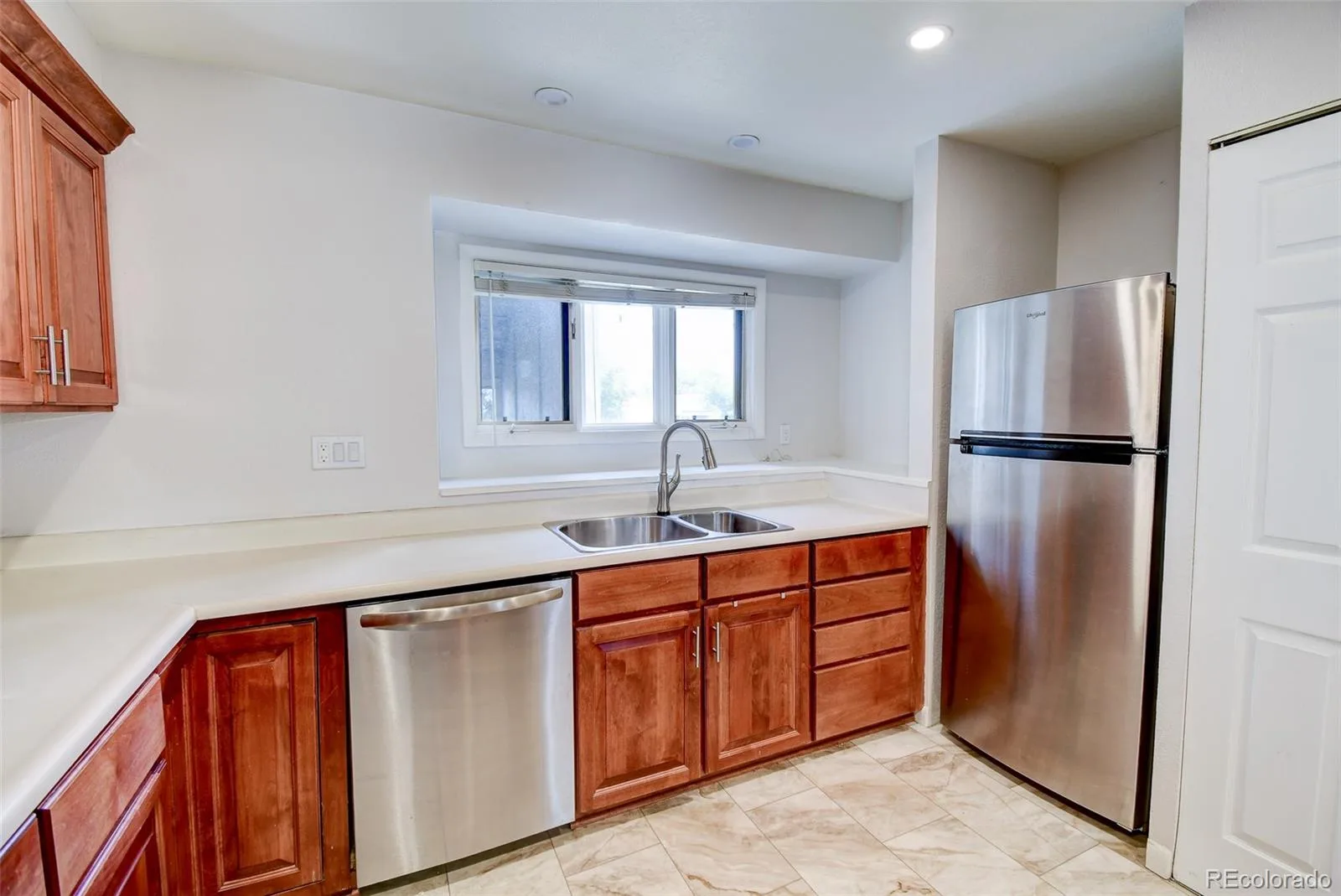 7857 S University Way Centennial CO 80122 | MLS #REC6438860 07192026133846 1600 4