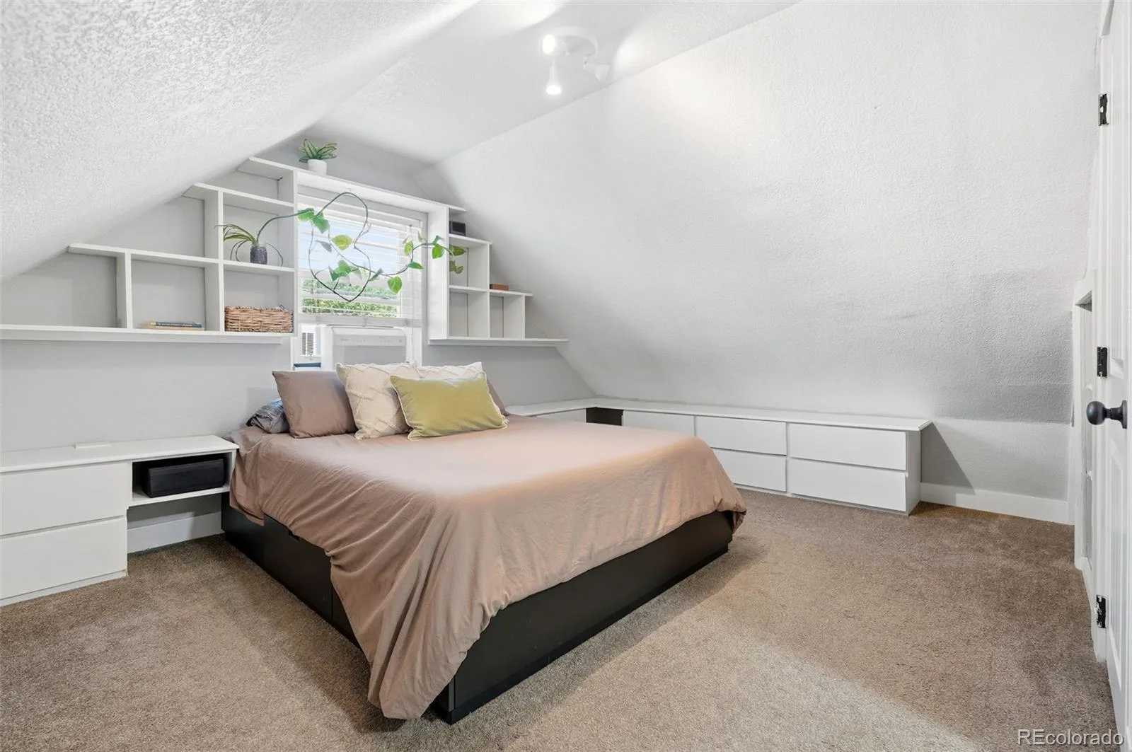 3744 N Gilpin Street Denver CO 80205 MLS #REC6438991 07062026170224 1600 23