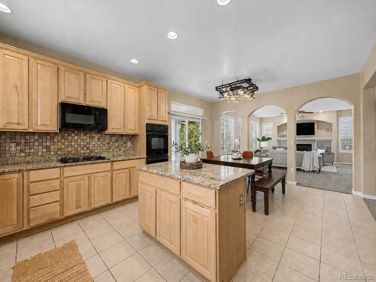 7318 S Millbrook Street Aurora CO 80016 | MLS #REC6439958 08052026143737 1200 14