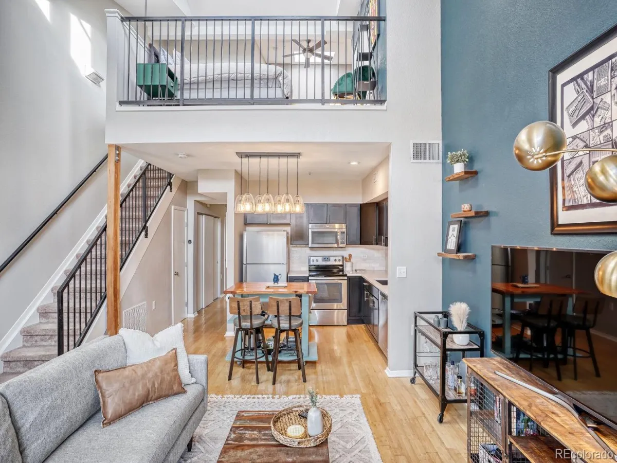 04032026185158 1200 7