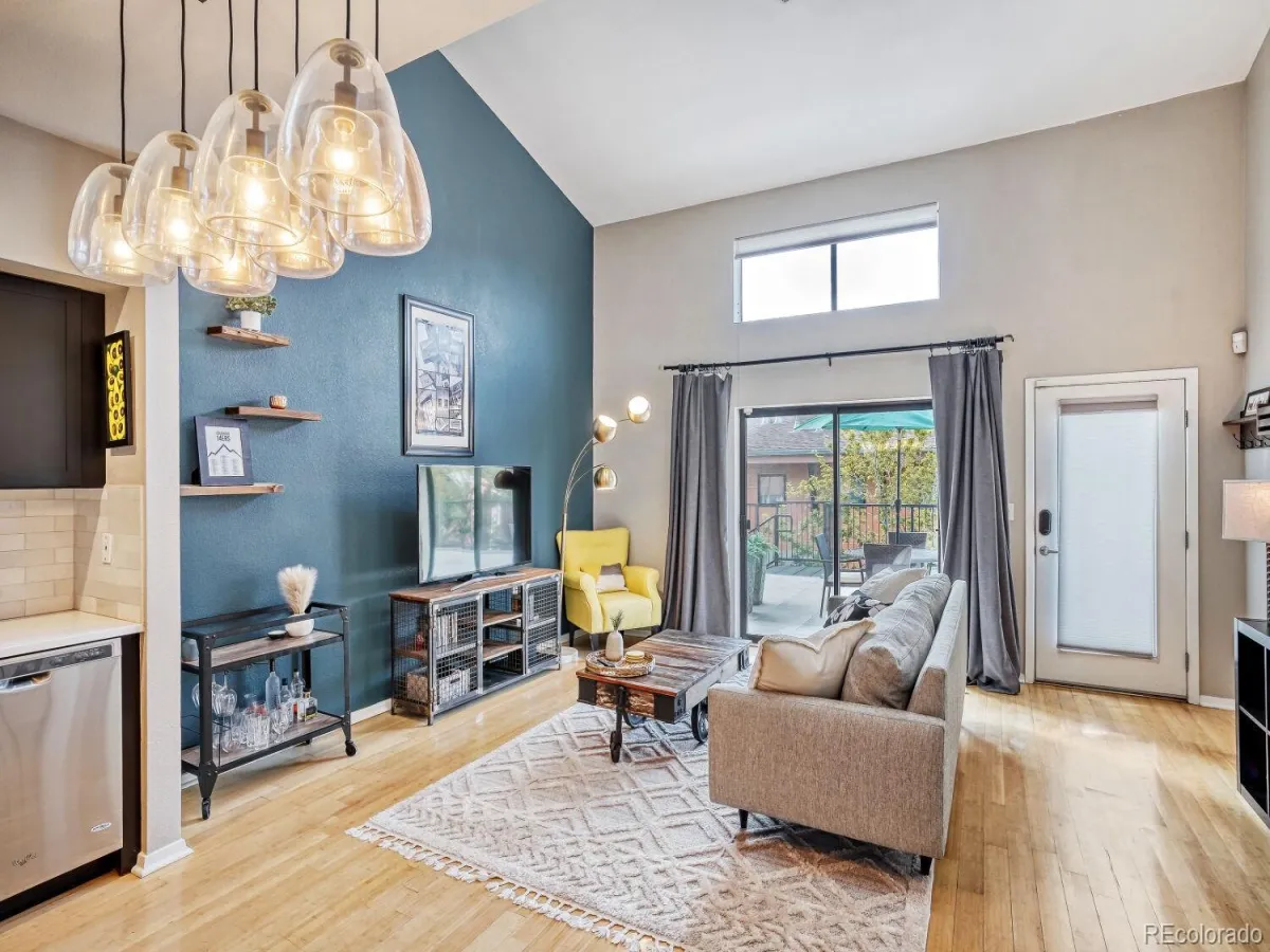 04032026185158 1200 9