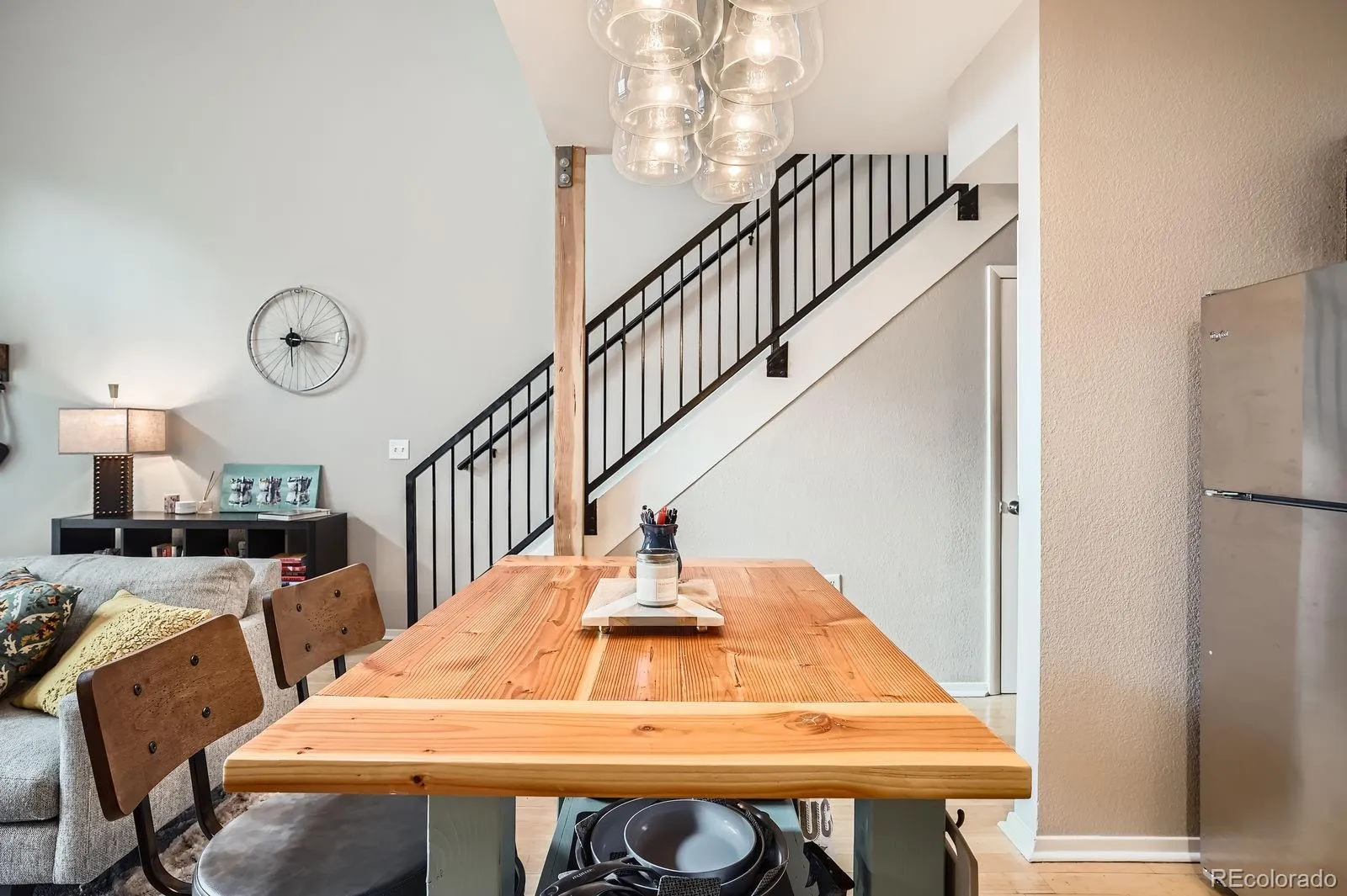 04032026185158 1600 15