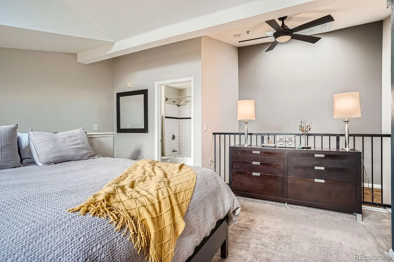 04032026185158 1600 23