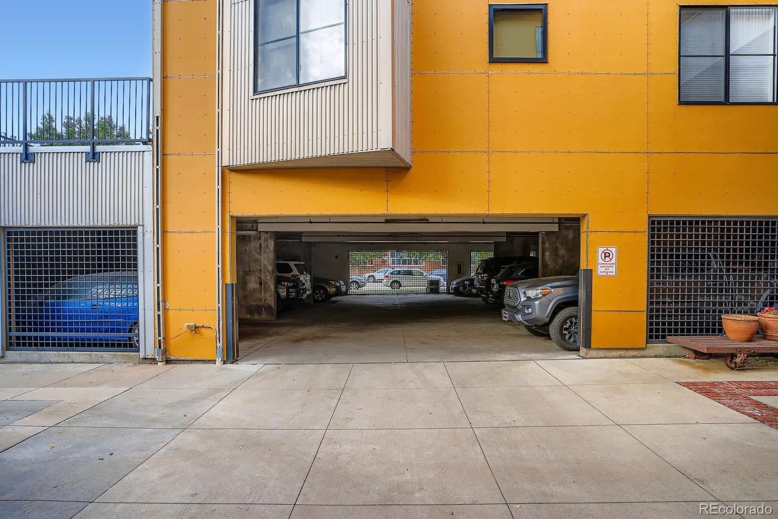 04032026185158 1600 26