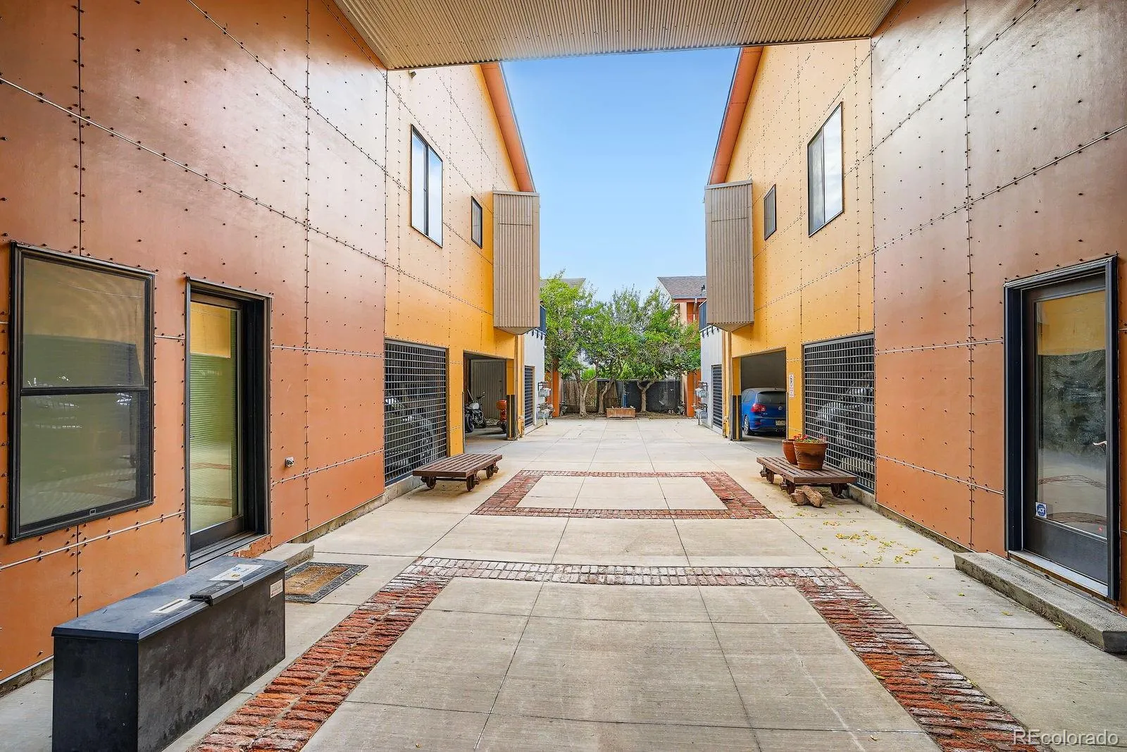 04032026185158 1600 4