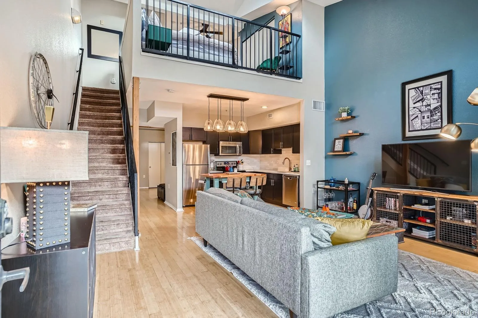 04032026185158 1600 8