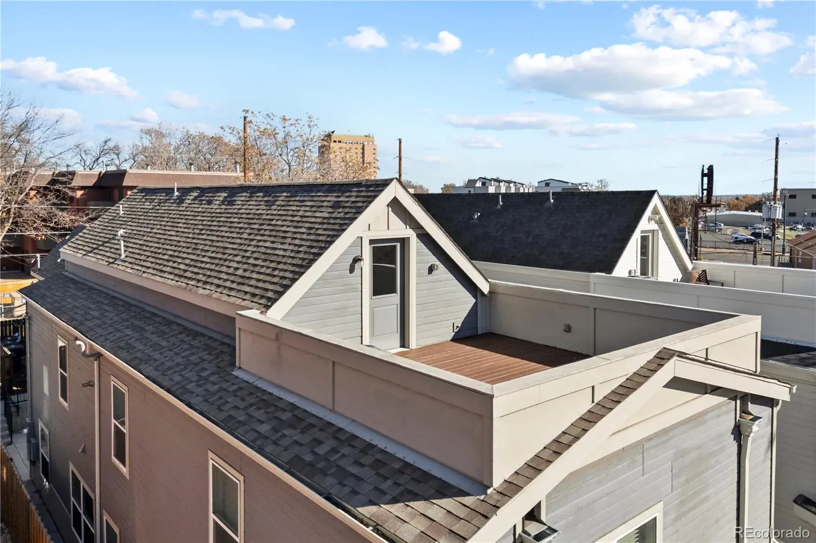 03032026165618 1600 25