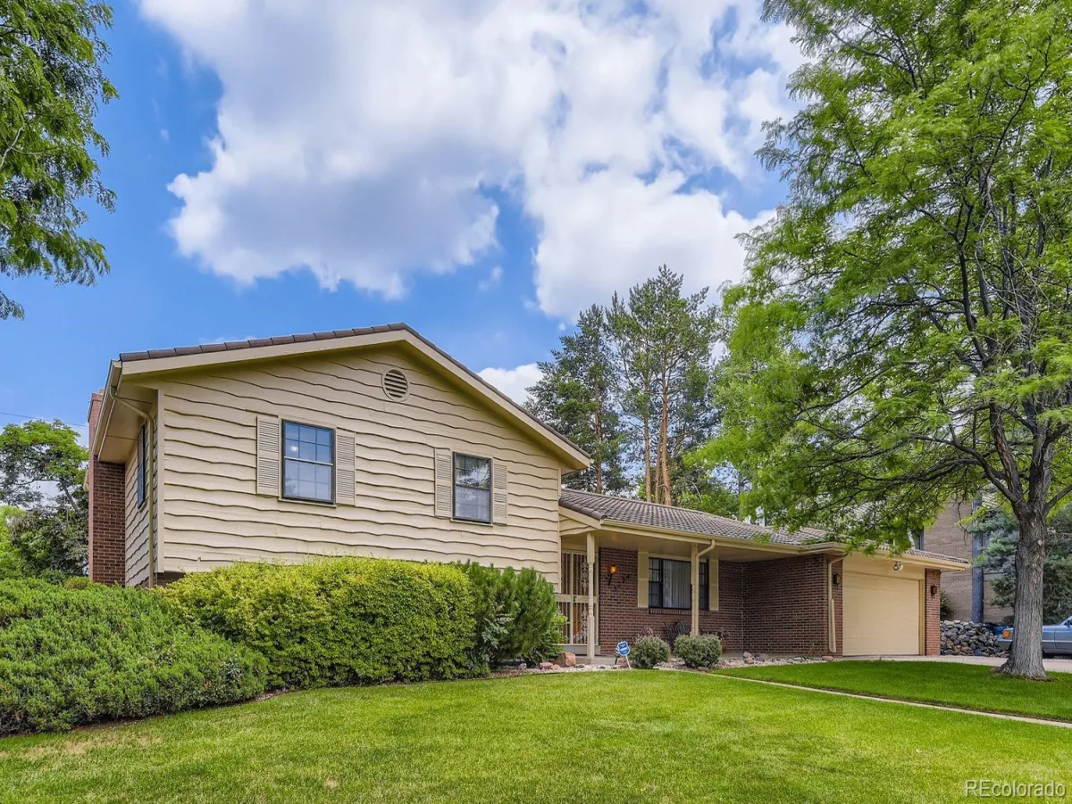 3724 S Poplar Street Denver CO 80237 | MLS #REC6448108 07202026232955 1200 1