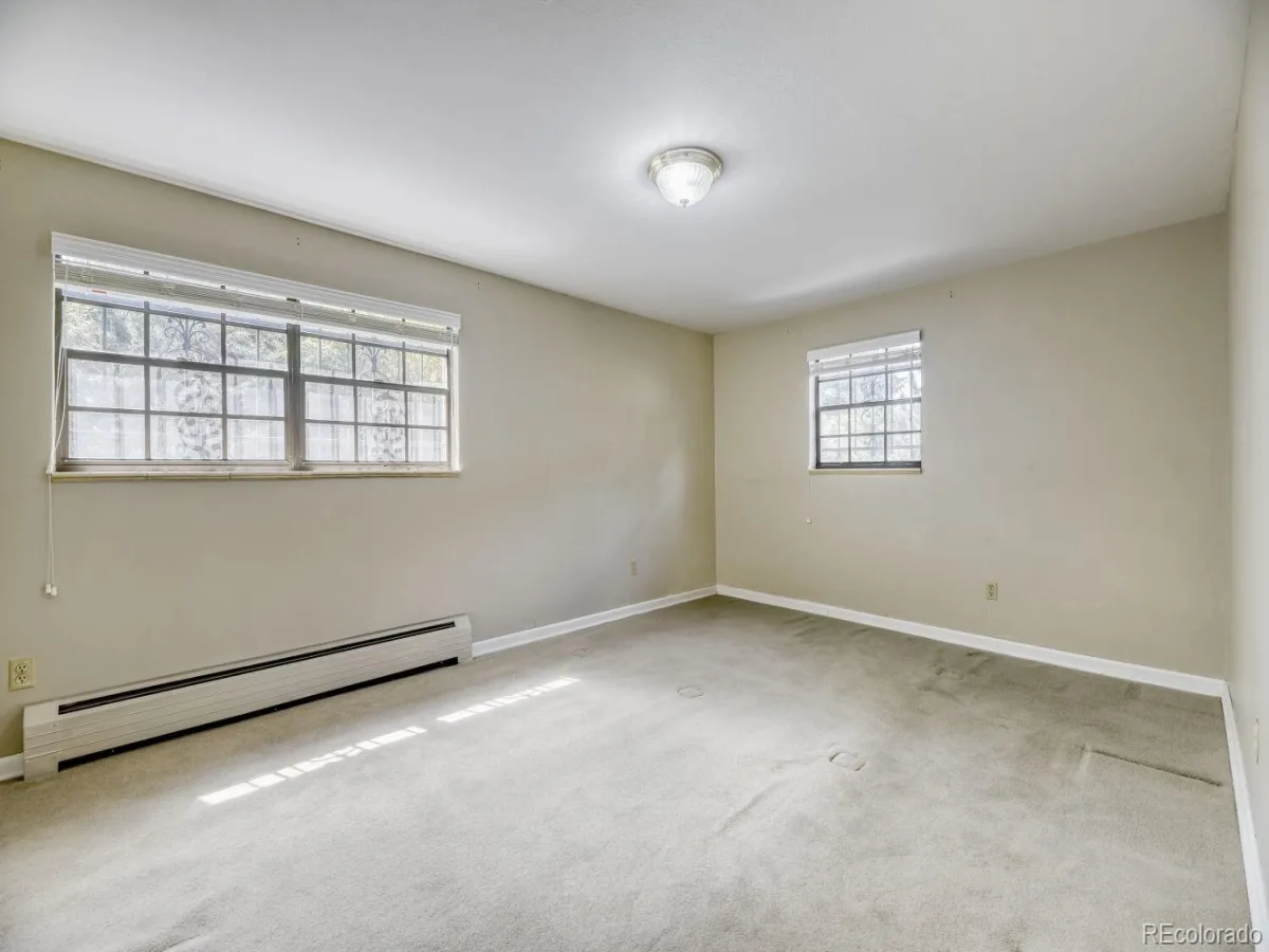 3724 S Poplar Street Denver CO 80237 | MLS #REC6448108 07202026232955 1200 14