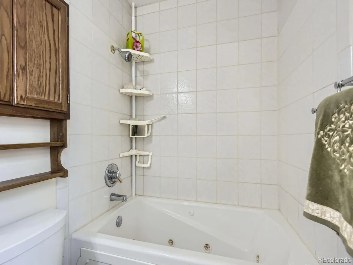 3724 S Poplar Street Denver CO 80237 | MLS #REC6448108 07202026232955 1200 20