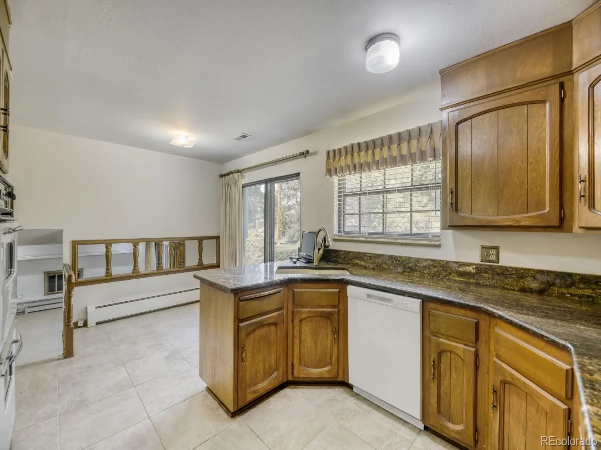 3724 S Poplar Street Denver CO 80237 | MLS #REC6448108 07202026232955 1200 7