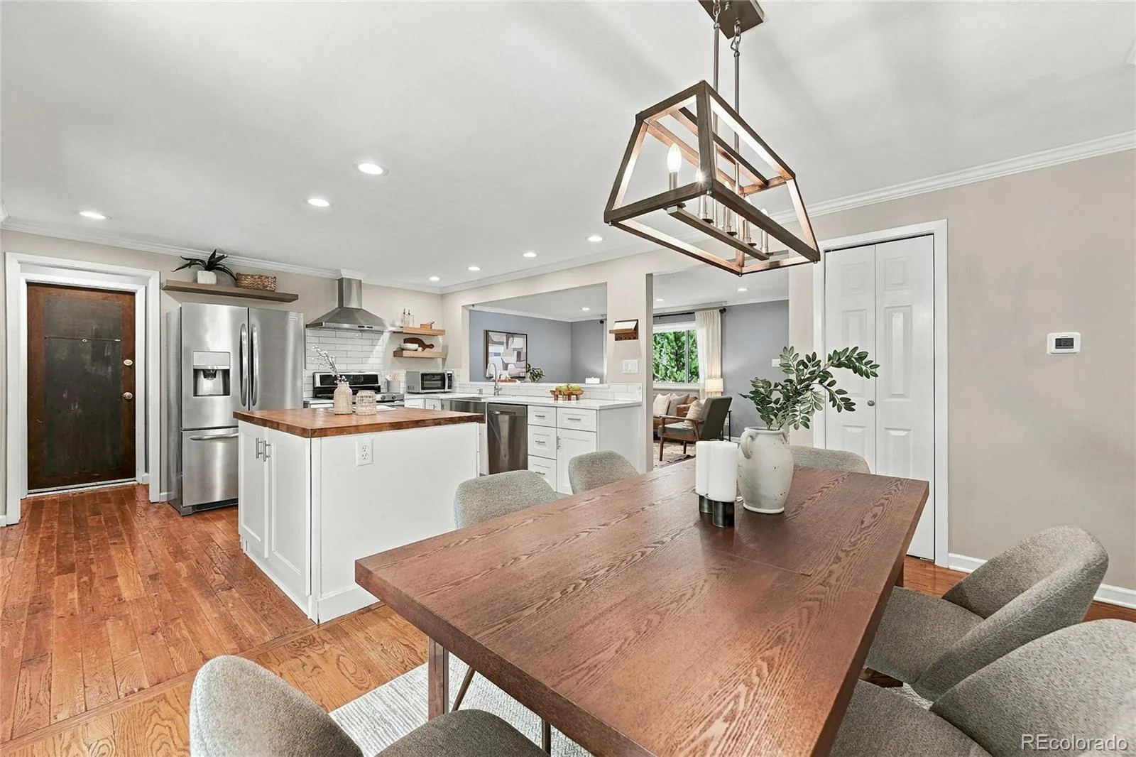 8244 W Iowa Avenue Lakewood CO 80232 | MLS #REC6448445 10072026151342 1600 6