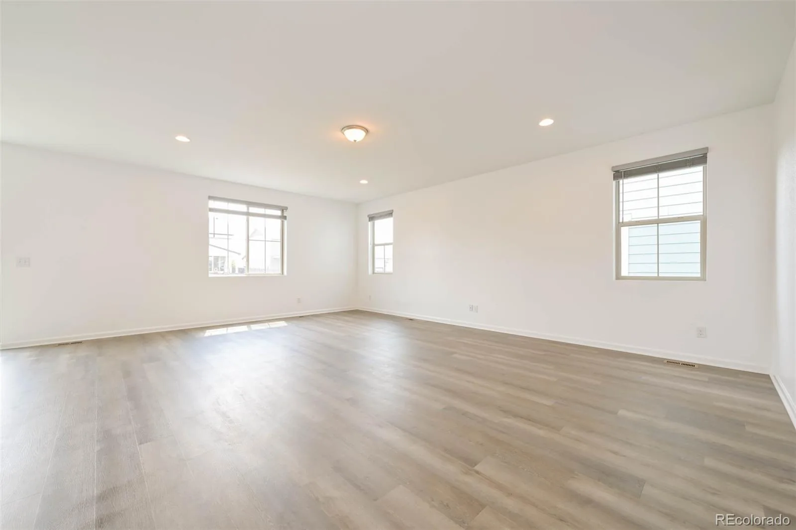 26770 E Cedar Avenue Aurora CO 80018 | MLS #REC6448758 08282026151552 1600 3