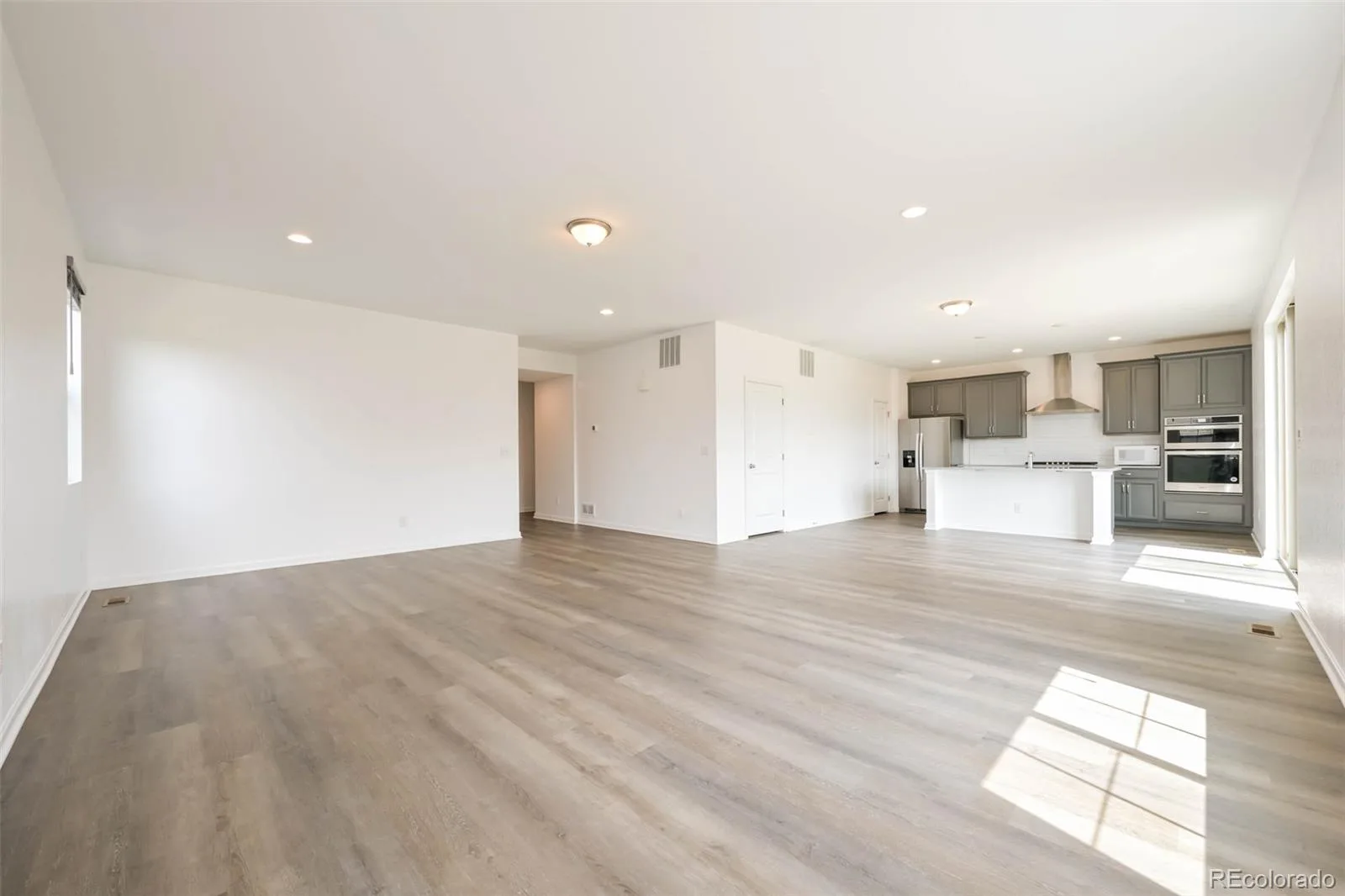 26770 E Cedar Avenue Aurora CO 80018 | MLS #REC6448758 08282026151552 1600 5