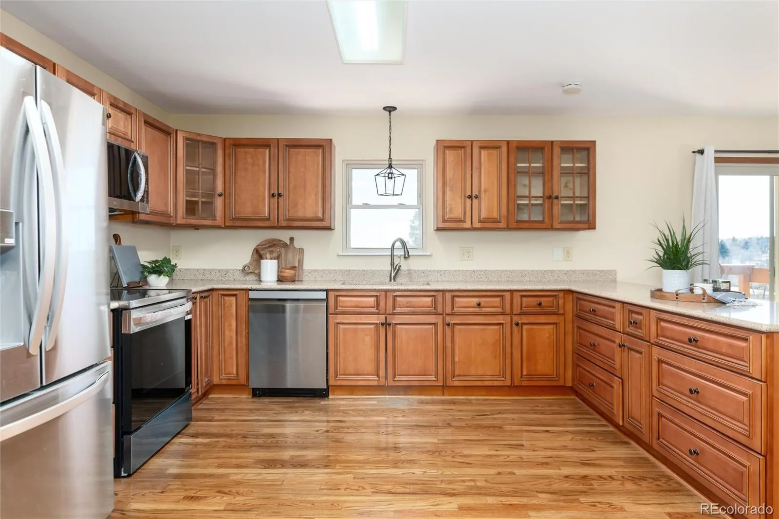 04092026112032 1600 8