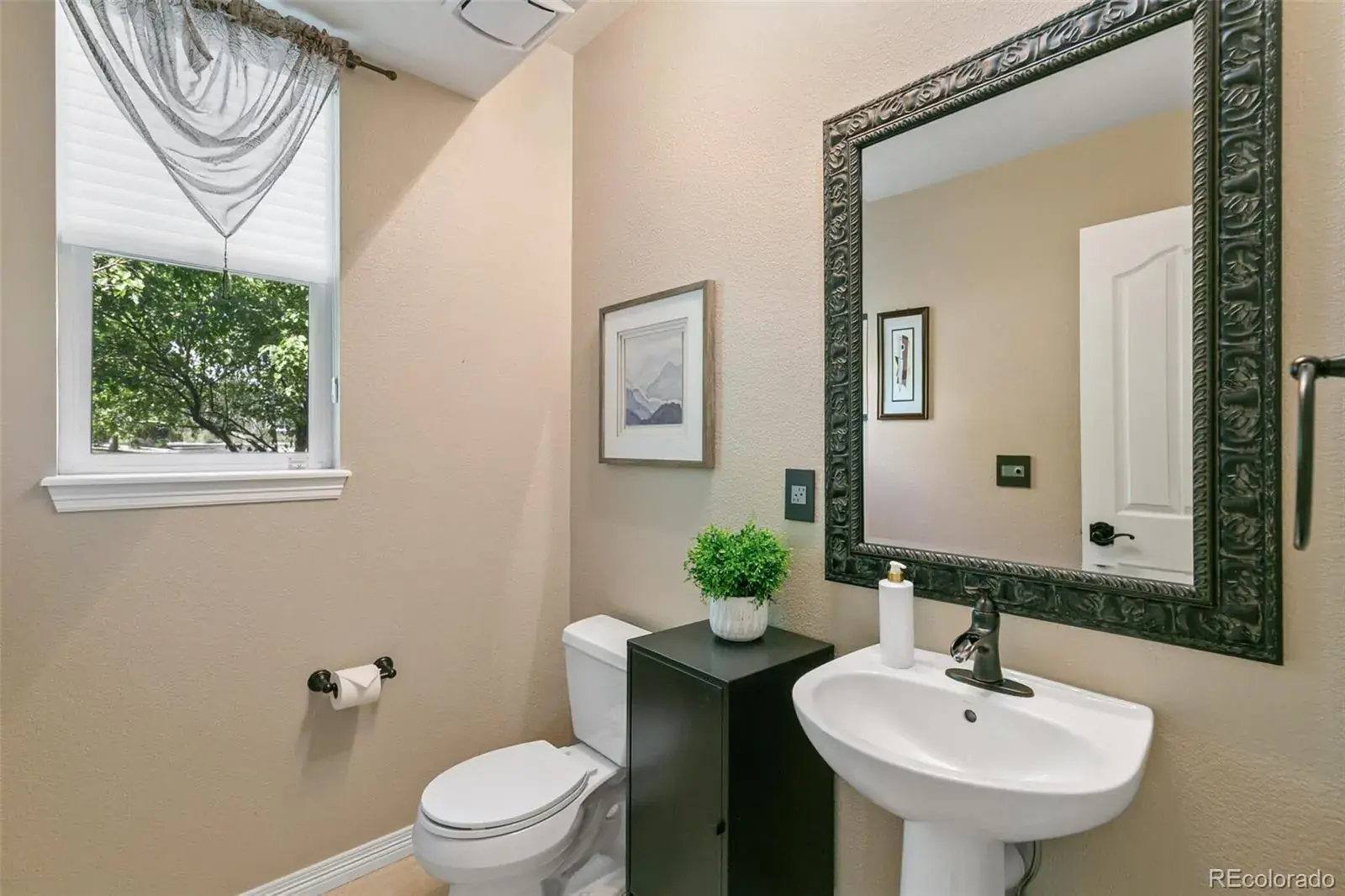 09122025190626 1600 11