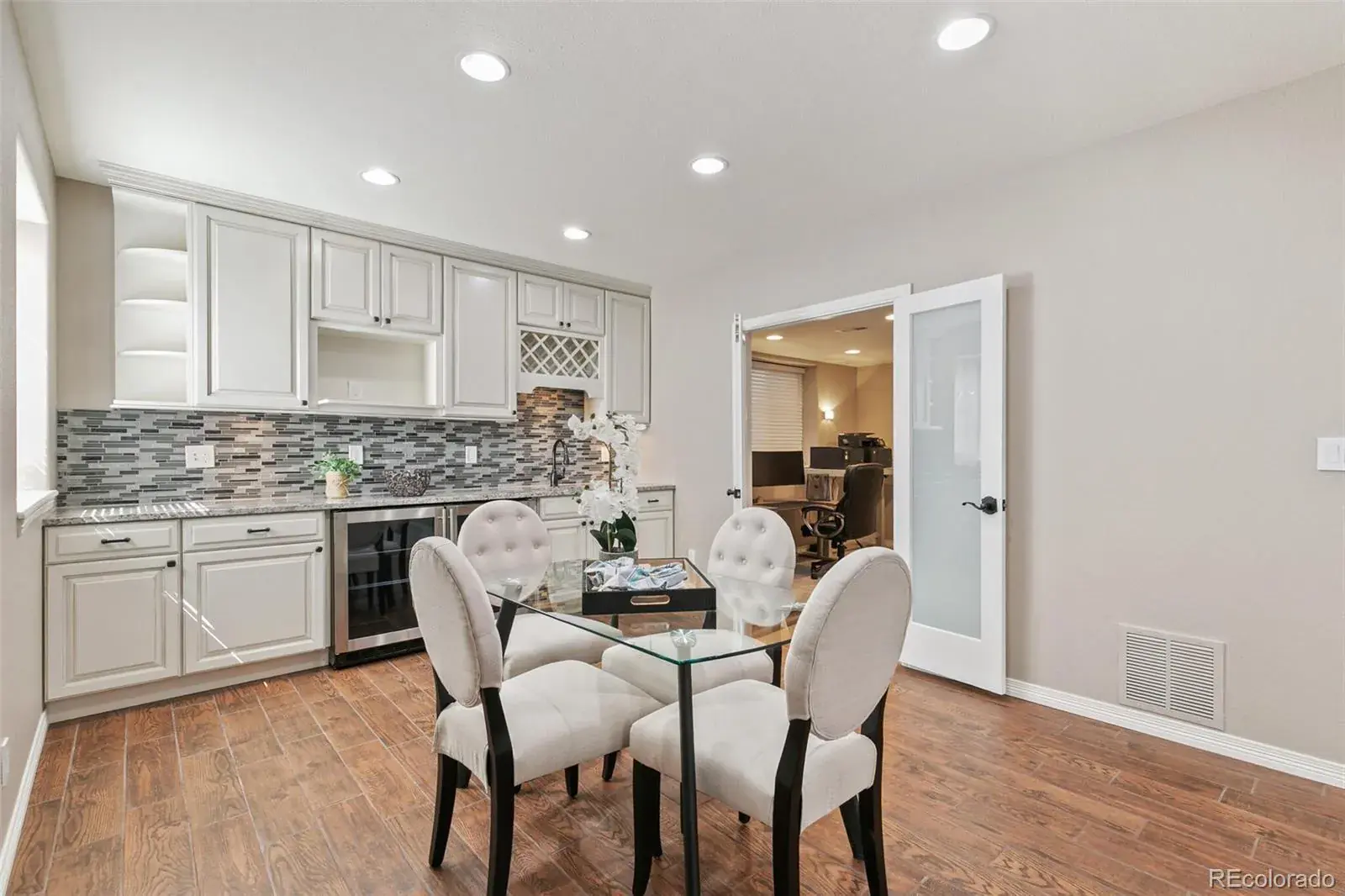 09122025190626 1600 24