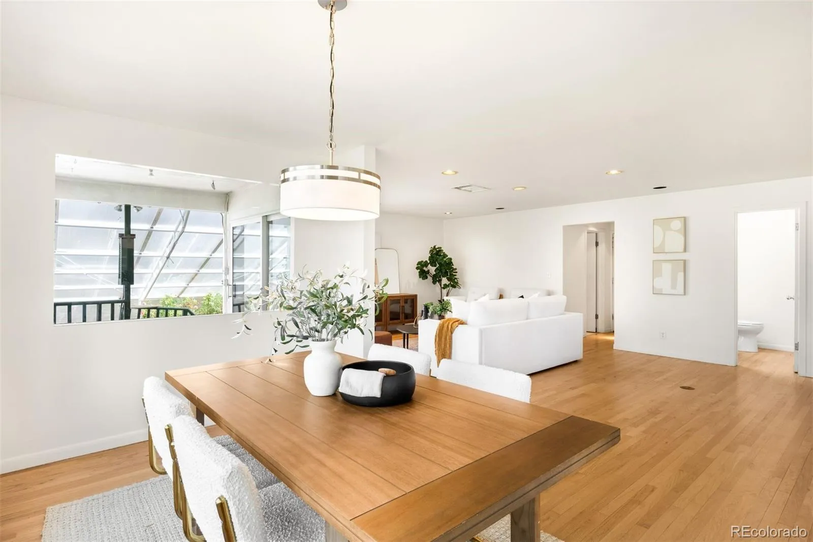 04102026152533 1600 11