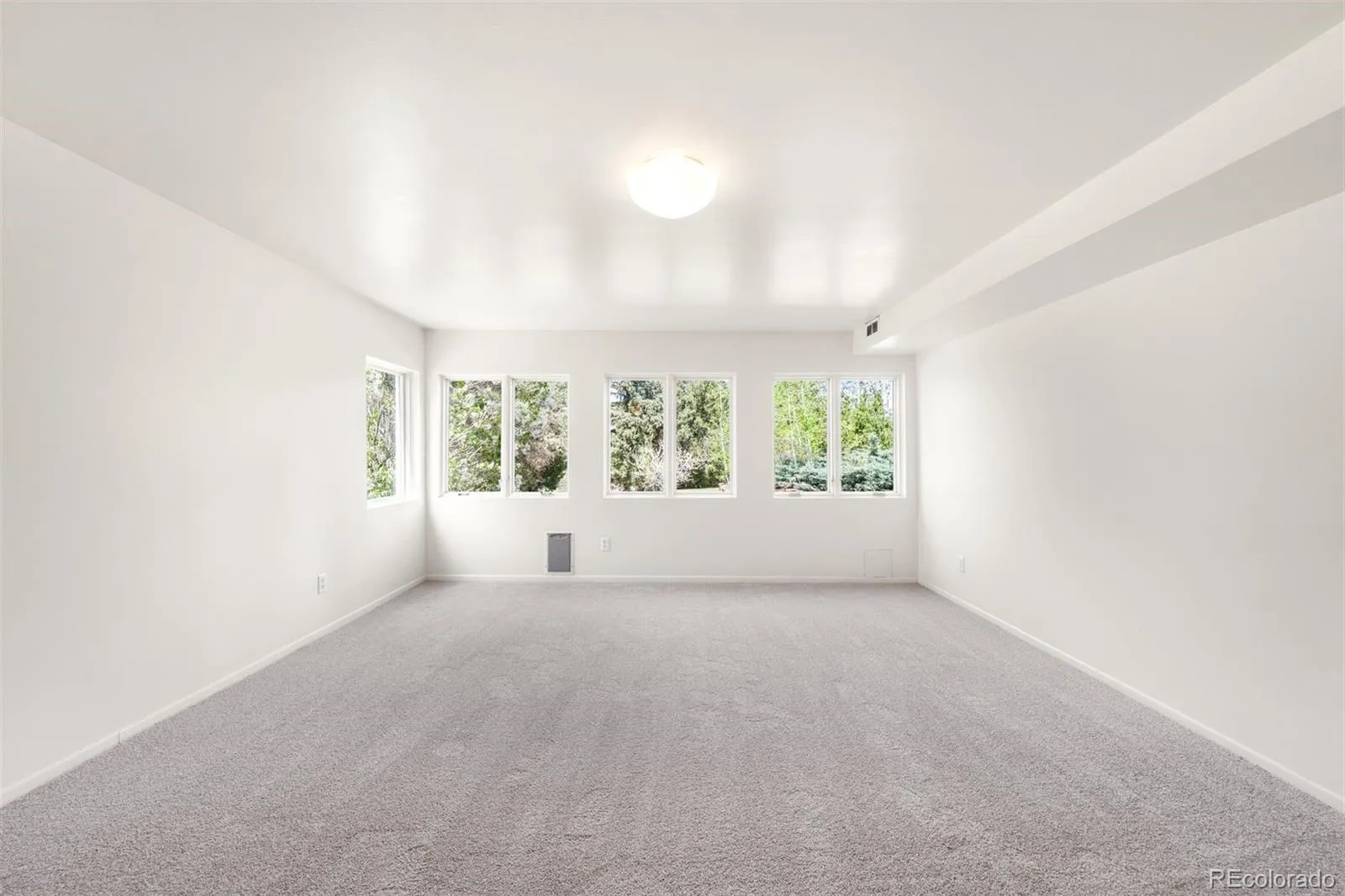 04102026152533 1600 28